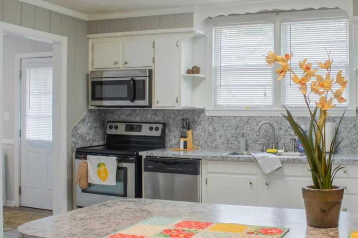The Graduation Getaway Near Downtown & Benning Columbus Exterior foto